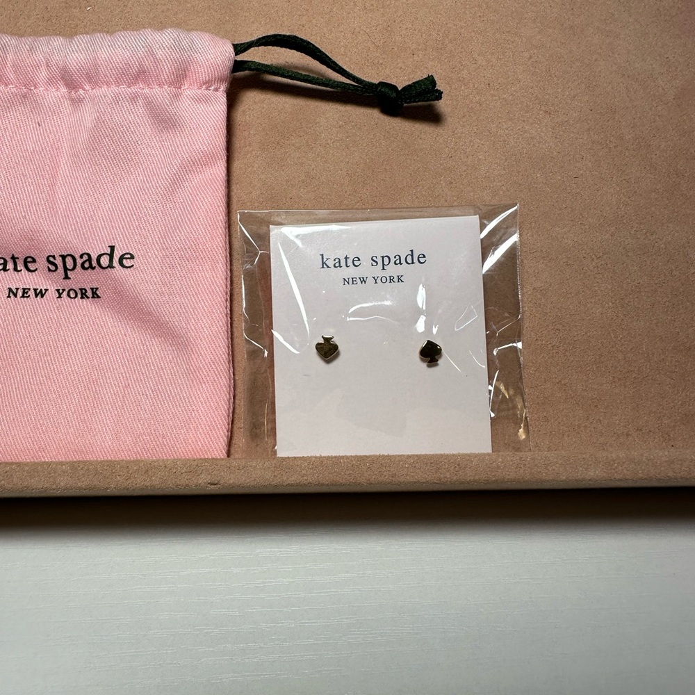 Kate Spade New York Spade Studs